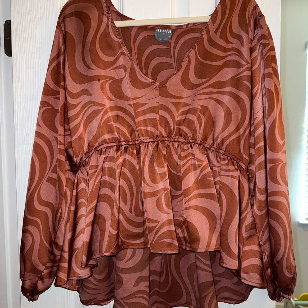 Arula Women's Swirl Top